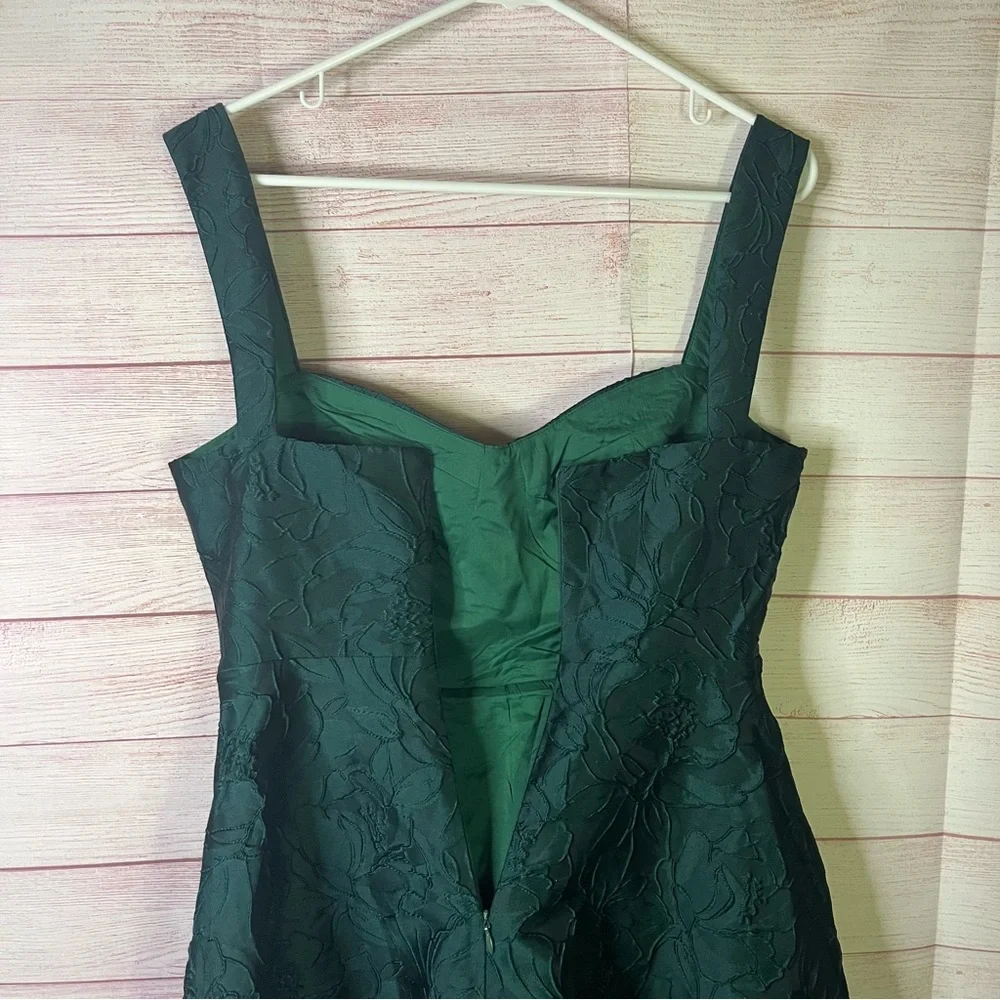 Rihoas Green Sweetheart Neck Jacquard Midi Dress Size Small | 4 - Picture 9 of 12